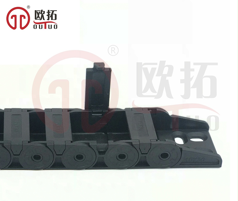 18系列半封闭拖链 4